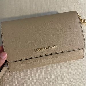 Micheal kors wallet on a chain/ cross body bag
